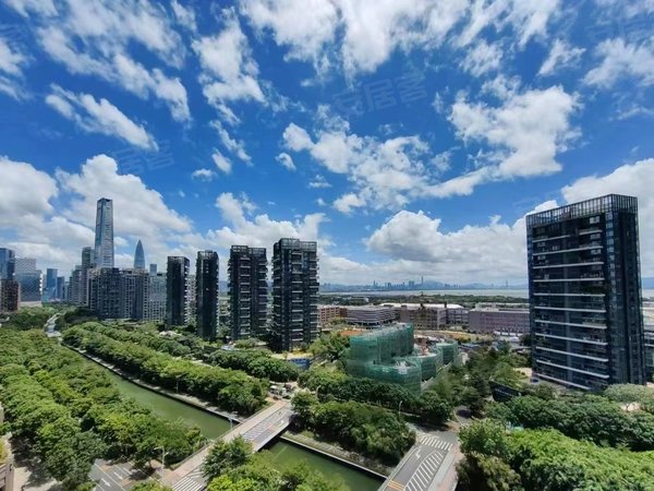 深圳南山后海卓越维港北区深圳湾头排,高楼层海景房,家电齐全,业主好