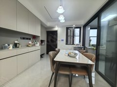 溧阳城中奥体中心山映18楼117平米，豪华装修3200月出租房源真实图片