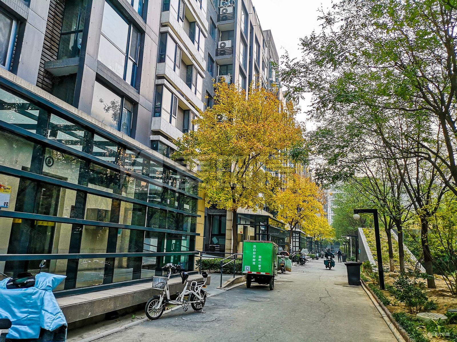 丽都东镇2室1厅1卫90.49㎡西南705万