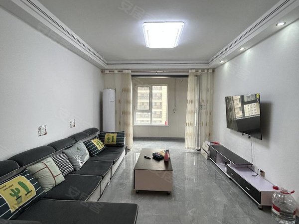 滨州滨城区政府拉菲公馆拉菲公馆精装3室带车位月租1500出租房源真实