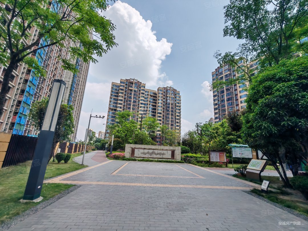 合能珍宝锦城南北通透出行方便双卫房龄新正规商品房