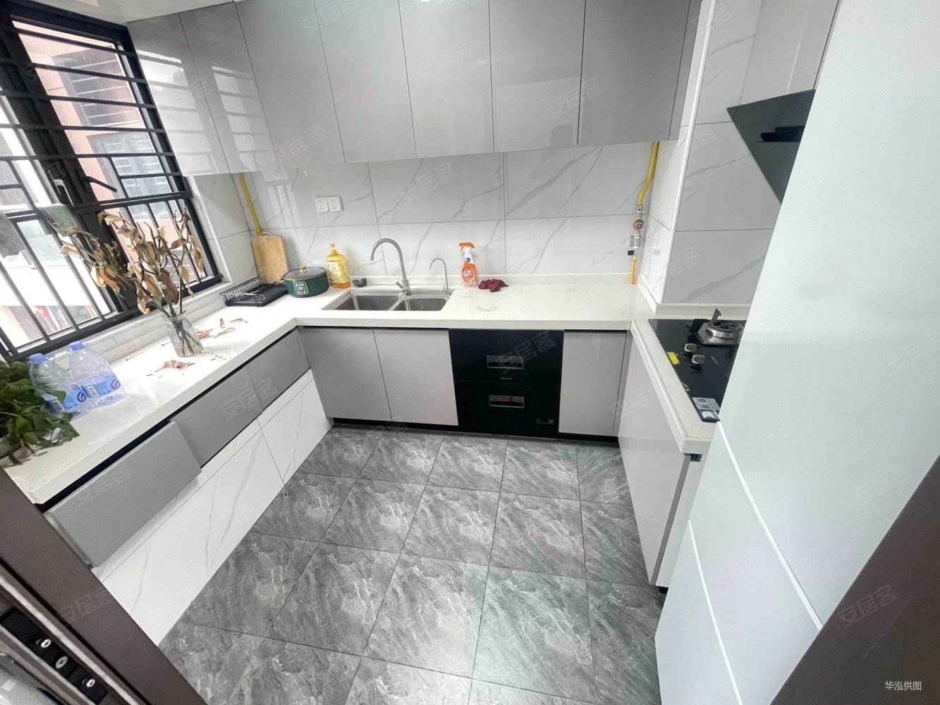 乐城(二期)4室2厅2卫119㎡南北291.8万