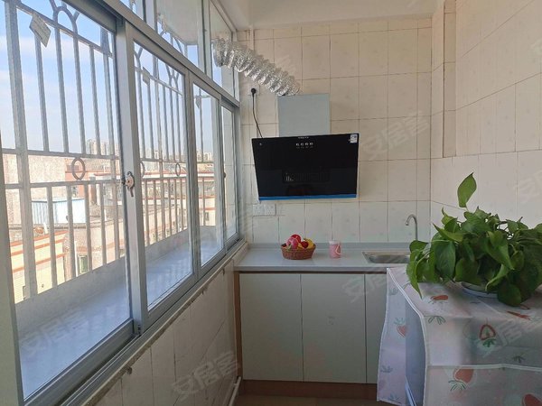 【多图】龙苑新村,大浪租房,整租 新塘围地铁站100米 精装电梯带阳台