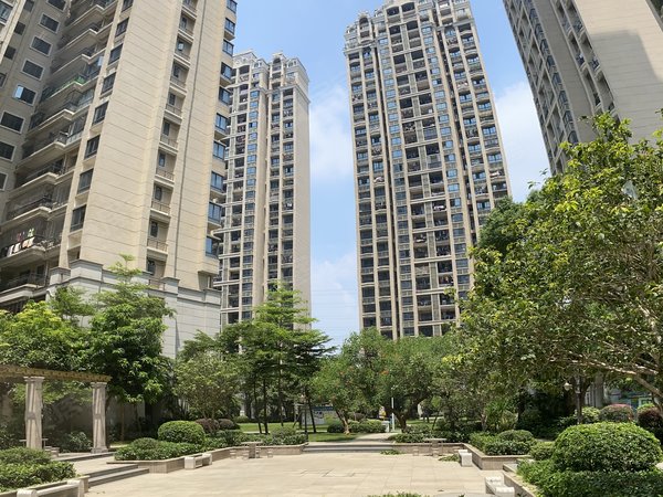 东莞塘厦大坪观澜碧桂园观澜碧桂园 3室2厅1卫 南北通透 电梯房 精