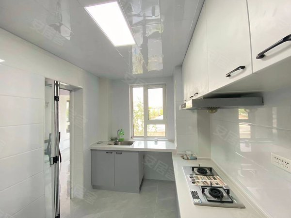 天津河西梅江津铁美苑津铁美苑 1室1厅1卫 精装修 南北通透 63平出租