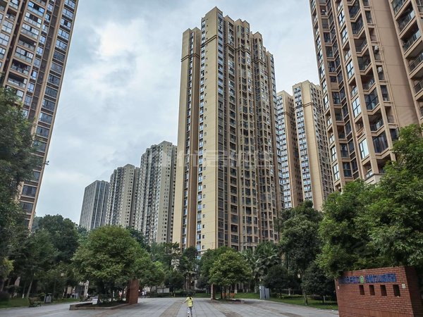 重庆渝北空港长安锦尚城观月轻轨站精装两房出租出租房源真实图片