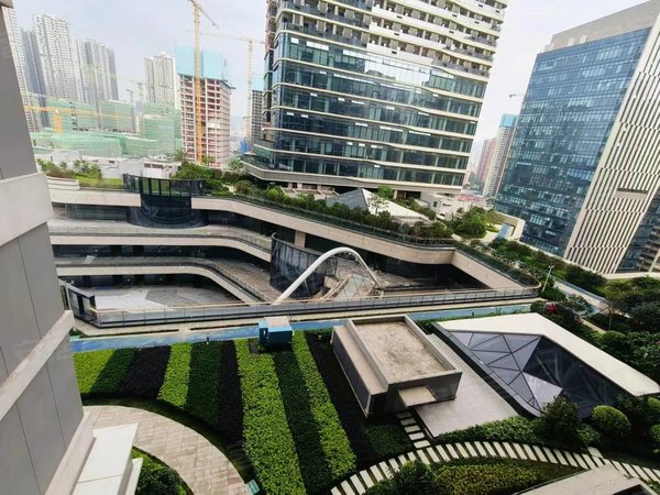 深圳宝安塘尾华强时代广场塘尾地铁口  华强时代广场  一房一厅  拎包