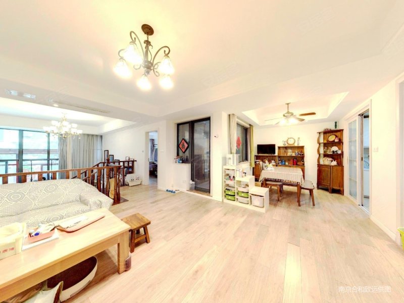 颐和南园花园洋房一楼带大院子负一楼约40平精装修