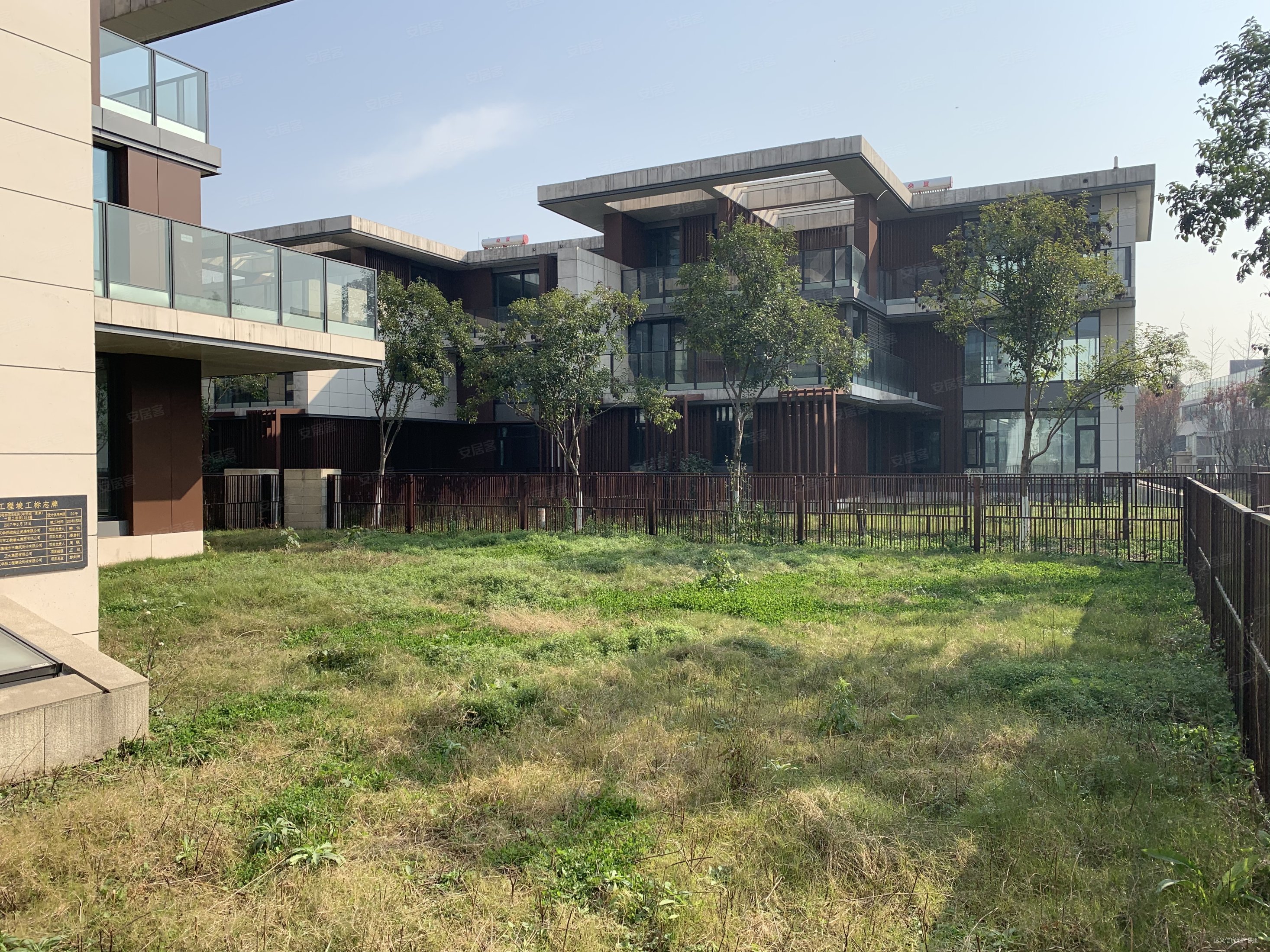 华侨城原岸(别墅)5室2厅4卫339.6㎡南北1750万