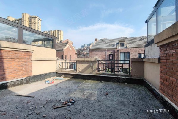 主城区 康诗丹郡联排别墅 闹中取静 出行极其方便 随时可看!