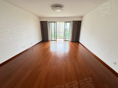 上海浦东联洋仁恒二期豪华装修5房,3房朝南,空房,可根据需求配置家具出租房源真实图片