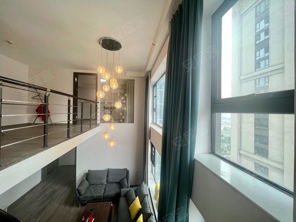 成都高新区南延线华润时光里天府五街 软件园地铁口 整租loft套二带