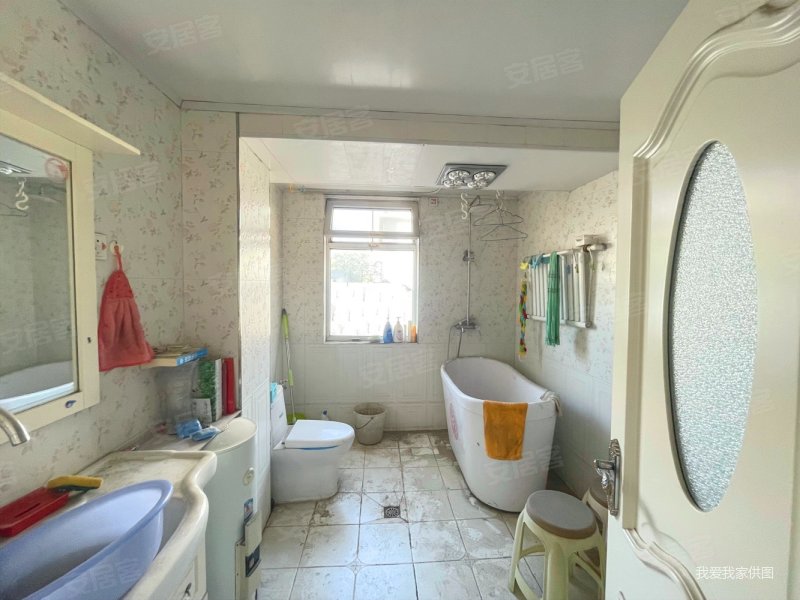 带露台 院子 晋阳街 云水世纪 裕丰花园 交通小区 上林轩