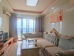 江门鹤山市坚美广场稀有房源,物流园附近两房,豪华家私,小区环境优美出租房源真实图片