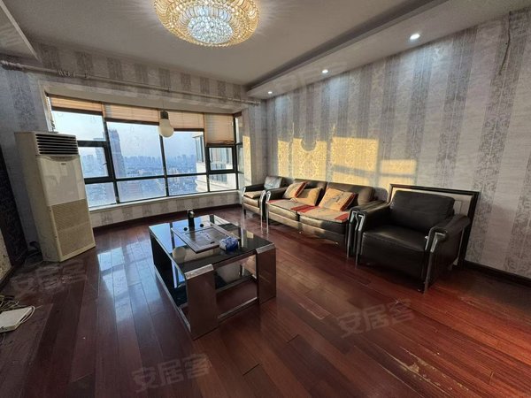 金华东阳东阳江北金玉广场小区市区商业成熟，出行方便出租房源真实图片