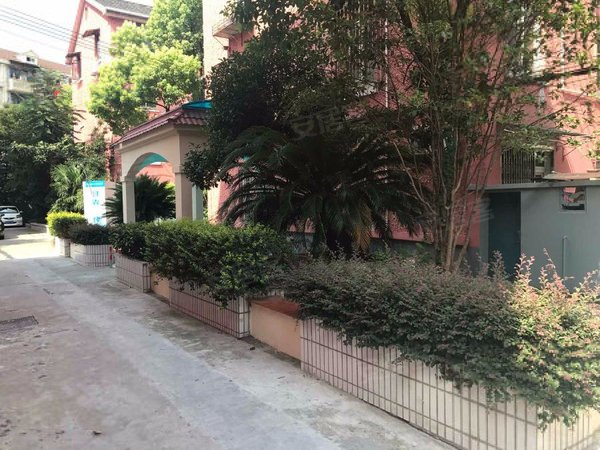 上海徐汇田林仪表新村漕宝路站1.