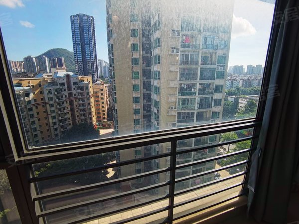 深圳南山南油南园枫叶公寓我驻守本小区 应届毕业生在双囍地产租房免