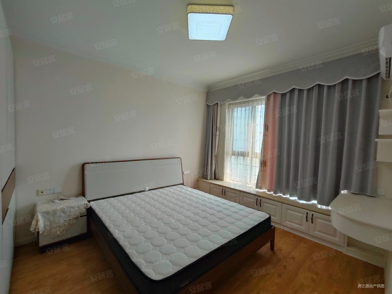 东城华府电梯精装好楼层套三可做套四,带结构板的, 房子成色新