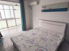 新乡红旗宝龙广场正南 大阳台 大落地窗 独立卫浴洗衣机 押一付一 拎包入住出租房源真实图片