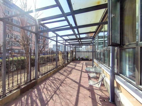 海子角绿色庄园1室1厅1卫64.24㎡南北233万