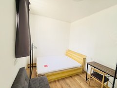 青岛市北错埠岭一室一卫整租月付 家电齐全拎包入住 近地铁市北商圈出租房源真实图片