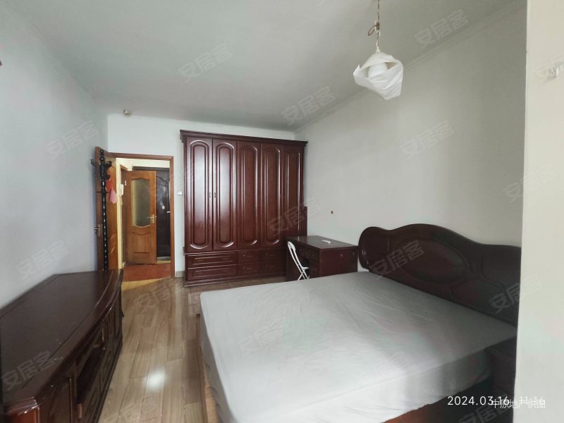 生活配套齐全,洛川东路300-480号小区二手房,238万,1室0厅,1卫,28.