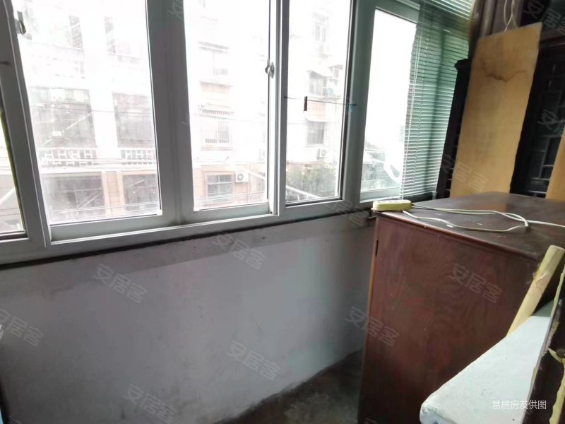 西木小区2室0厅1卫46.76㎡南359万