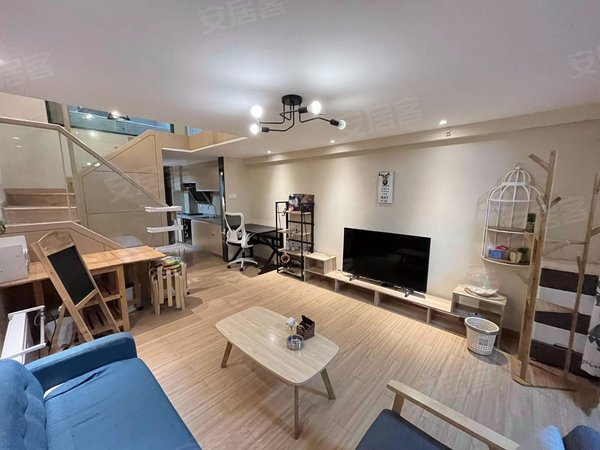 昆明五华高新区海伦中心海伦中心精装loft两室 可短租 带家具拎包入住