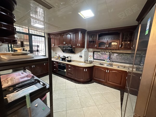 金华东阳东阳市中心海德公园(别墅)做直播拍摄看过来 海德公园别墅 适合电商自住带大院子临近义乌出租房源真实图片