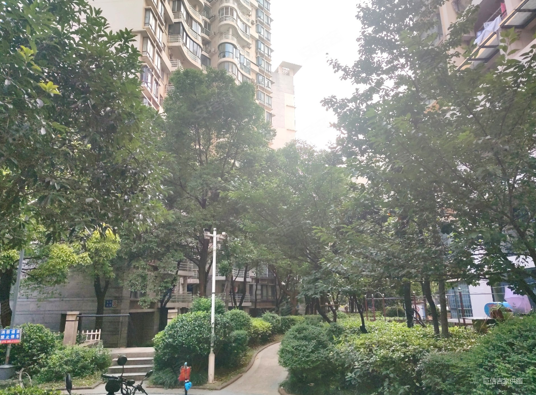 武汉房产网>武汉二手房>洪山二手房>关山二手房>保利花园(东区)>1053