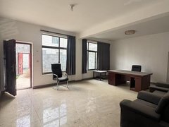 山南乃东安康时代广场苹果园小区 4室2厅2卫 157平出租房源真实图片