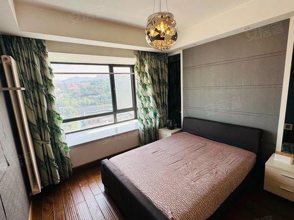 济南历下浆水泉路名士豪庭1区急租急租急租名士豪庭拍大腿 错过 刚出