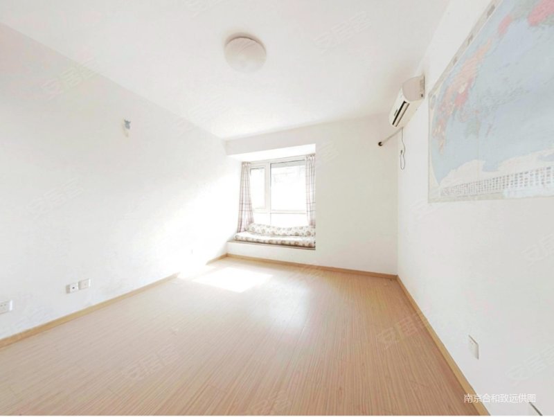 仙踪林苑左右阳光 带电梯 出行方便 产权清晰 双卫生间