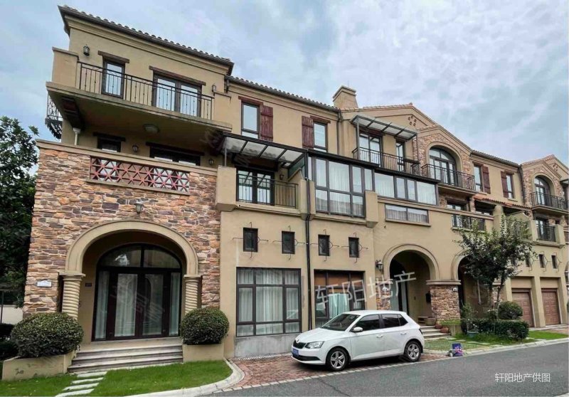 淀山湖联排长泰淀湖观园别墅229平428万4室2厅3卫