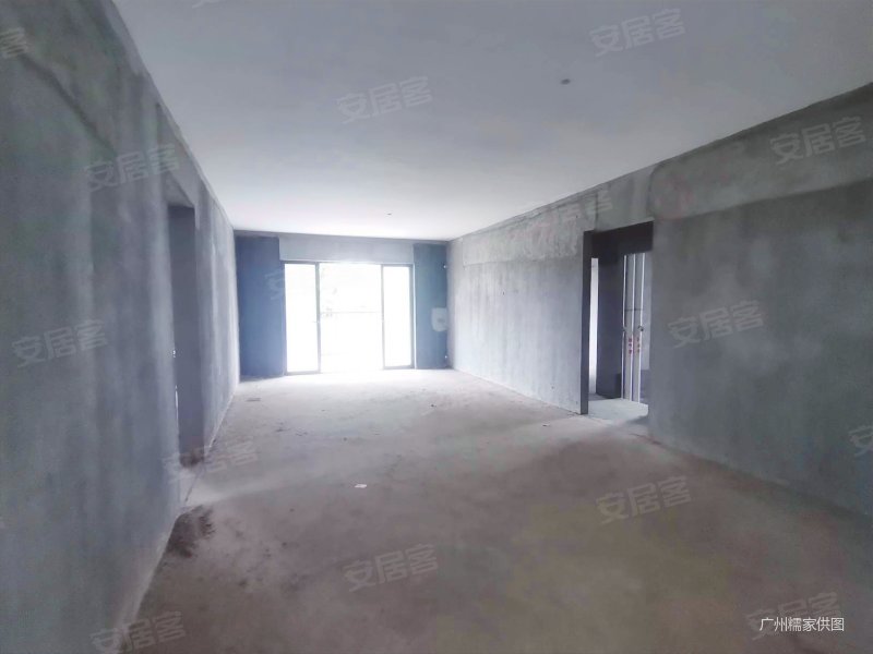 全新凤凰御景4房2卫双卫格局南向花园采光好交通便利