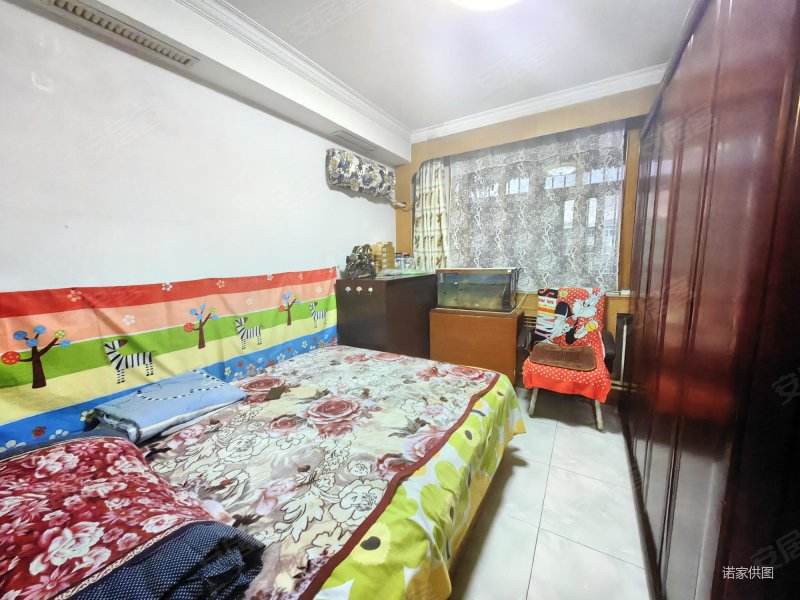 金田花园 交通便利 南北通透 商圈成熟 临地铁 高楼层视野好