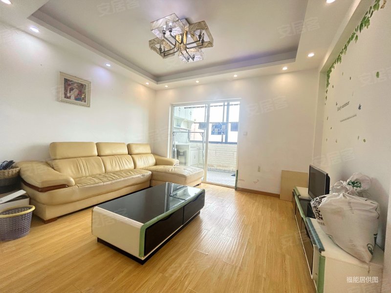 惠风同庆花园蜜糖镇 近地铁 精装修 三方户型 楼层采光很好