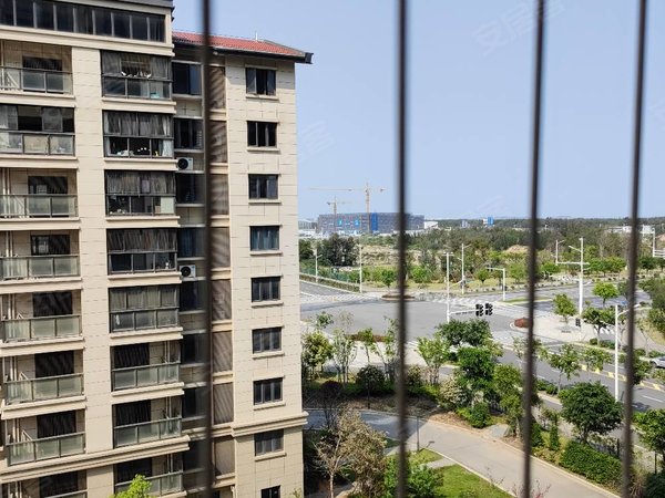 福州长乐漳港碧海银滩花园碧海银滩,120平精装20万大三房,近赛德文