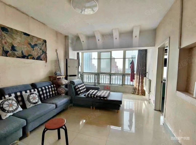 文艺路地铁口新艺城2室1厅双气有证低价出售随时看