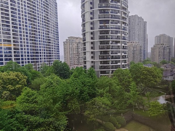 杭州滨江彩虹城太阳国际公寓(公寓住宅)太阳国际精装三房,近4号和6号