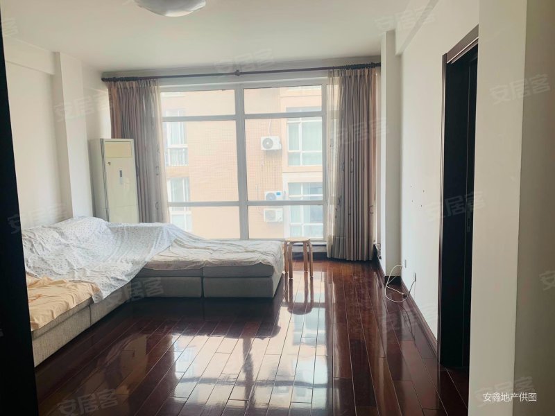 新科花园精装可拎包入住交通便利临地铁小三居低密宜居