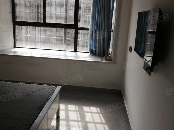 吉安青原井岗山大学井大阳光城三期井大阳光城精装2室2厅1卫出租，有隔开厨房，有空调，家具，出租房源真实图片