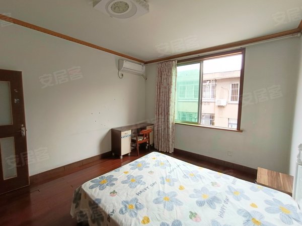 直租无中介天府人民医院伏龙小区银泰城天府五街缤纷广场可月付