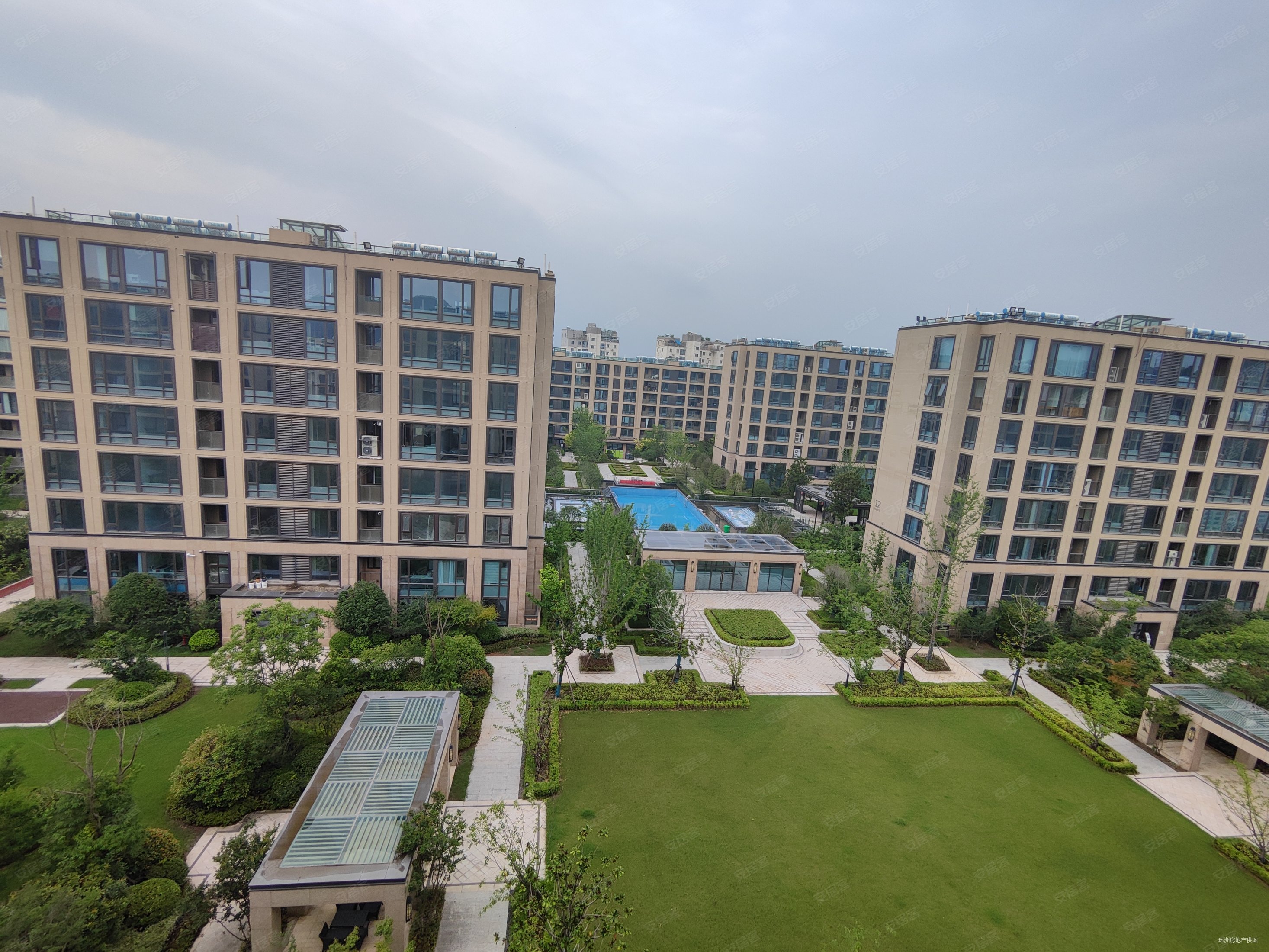 蓝城兰园大三室十米大阳台大平层游泳池