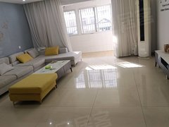 扬中扬中市区市中心出租 阳光花园商品房一楼，145平，三室两厅，中装修，设施齐出租房源真实图片