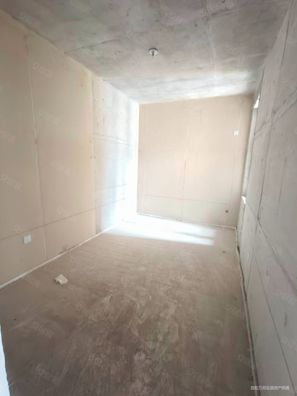 上东城2室1厅1卫87.39㎡南55万