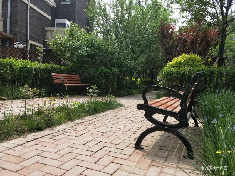 凤河孔雀城 大两居 房龄新 南北通透 楼层好 电梯房