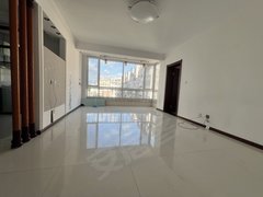 丹东振兴六纬路小学学区锦江家园 实验附近 99平 设施全没有的可配 1900包取物出租房源真实图片