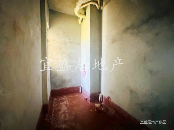 深业云东海花园3室2厅3卫149㎡南180万