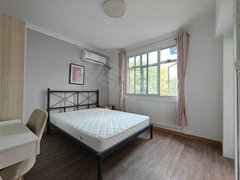 上海闵行静安新城带阳台主卧,9号线合川路站漕河泾韩国街爱琴海科技绿洲字节万象出租房源真实图片